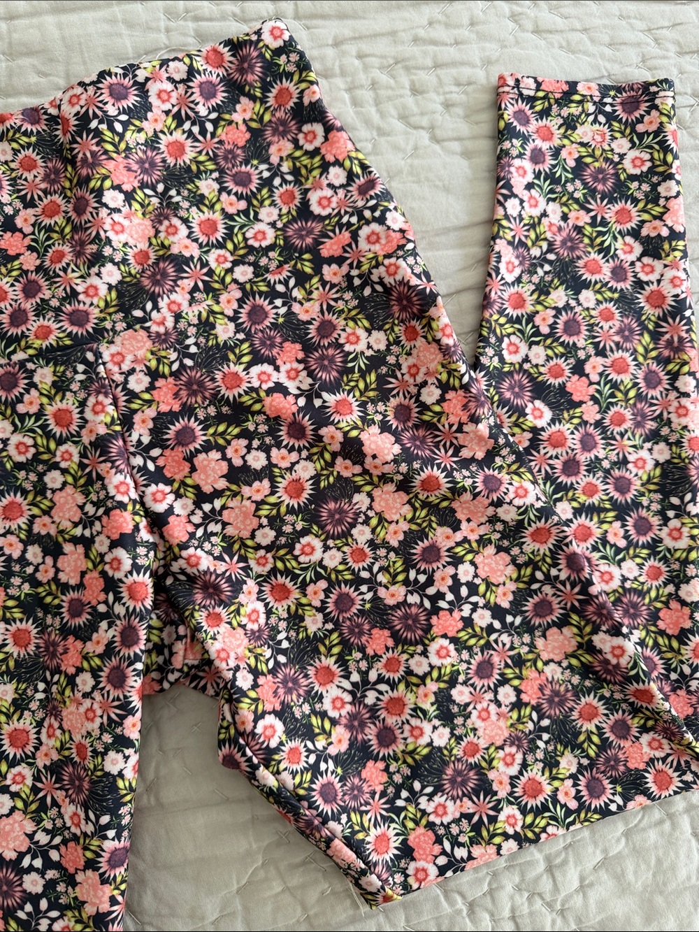 FP Movement by Free People / Onzie Pink & Black Floral Jeggings